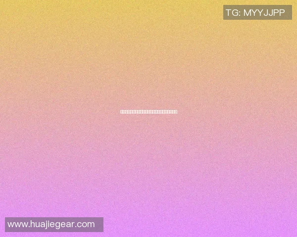 篮球明星在比赛中意外打碎篮板引发全场惊叹与热议 篮球明星在比赛中意外打碎篮板引发全场惊叹与热议